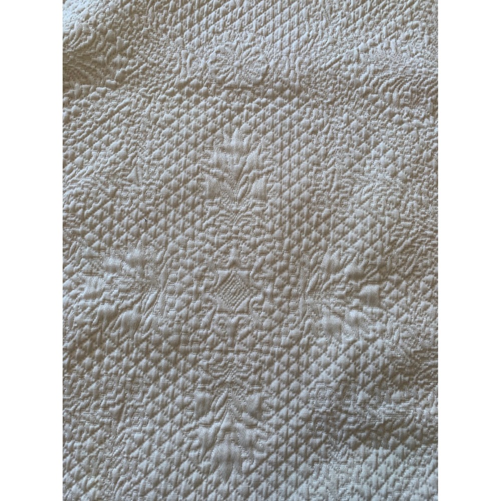 Vintage White Matelasse Damask Fabric Remnant Cotton Blend Coverlet 52x54"